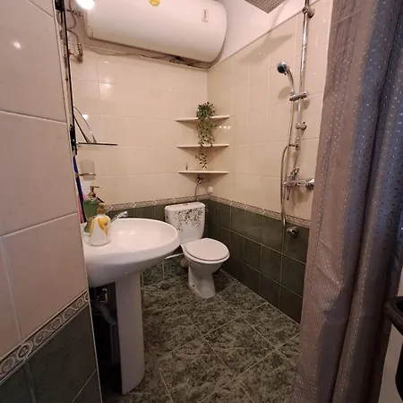 Breaks 1 アパート *